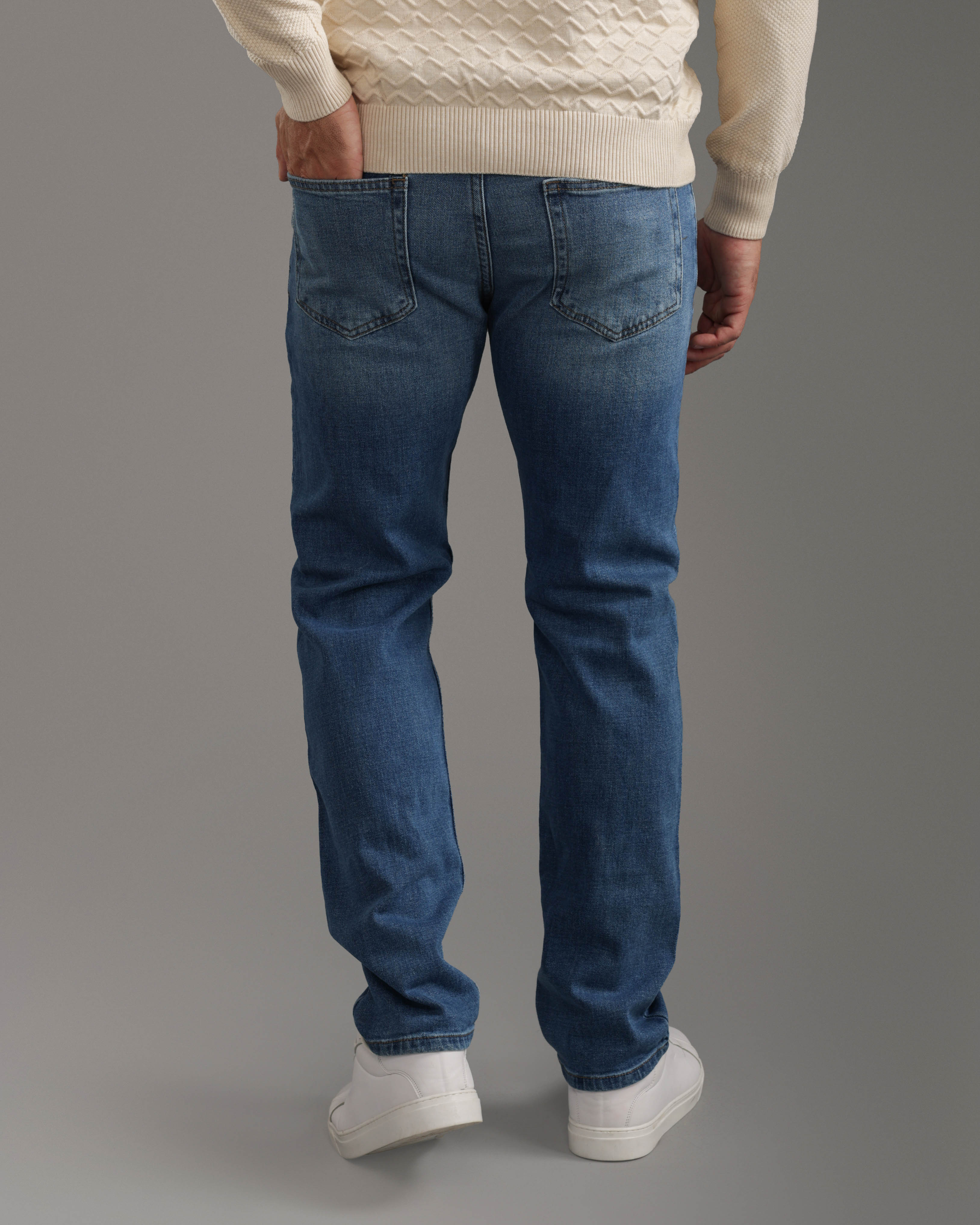 Light Wash Regular Fit Jeans