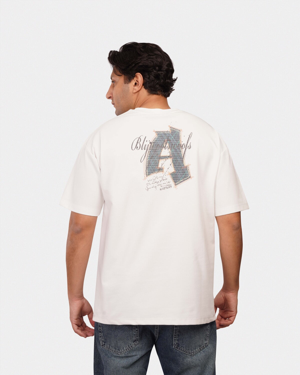 TORINESE "Ivory Essence" Graphic Oversize