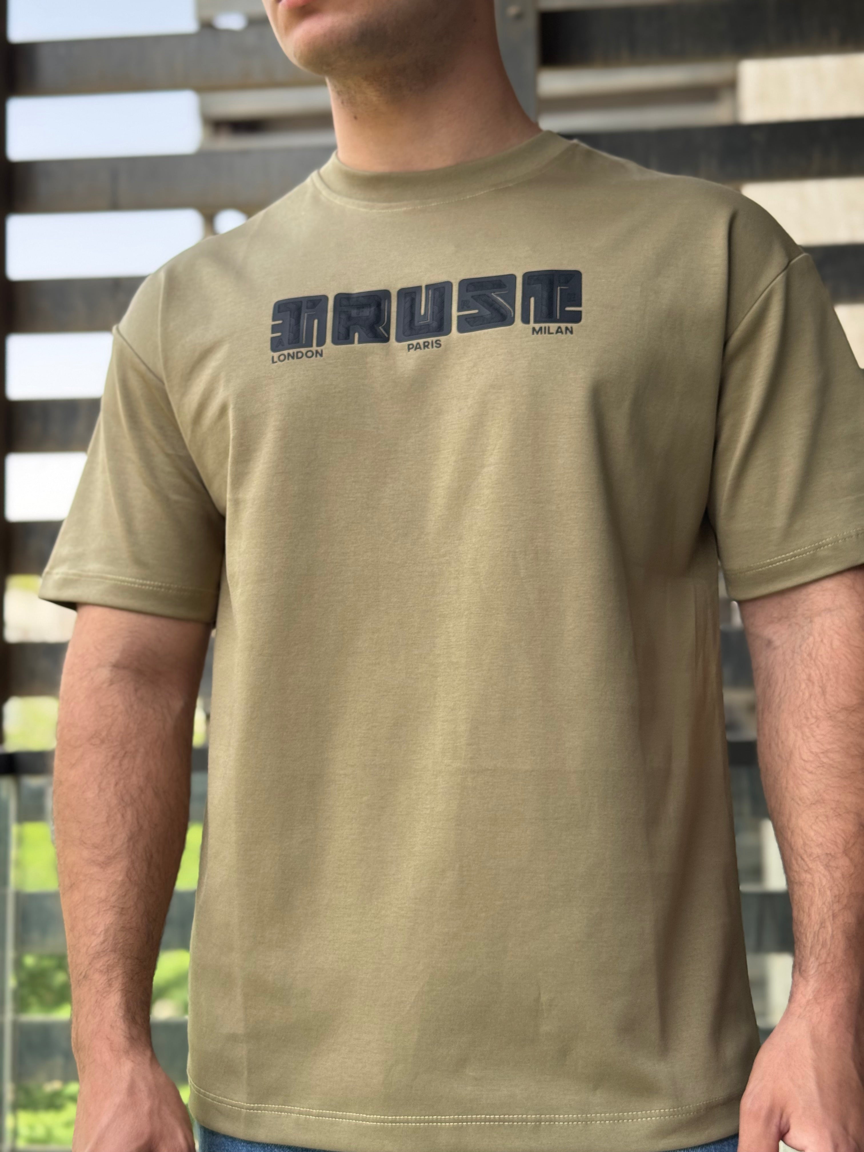 TORINESE "WASSUP LEMON" High-Concept Line-Art Oversize Tee Collection