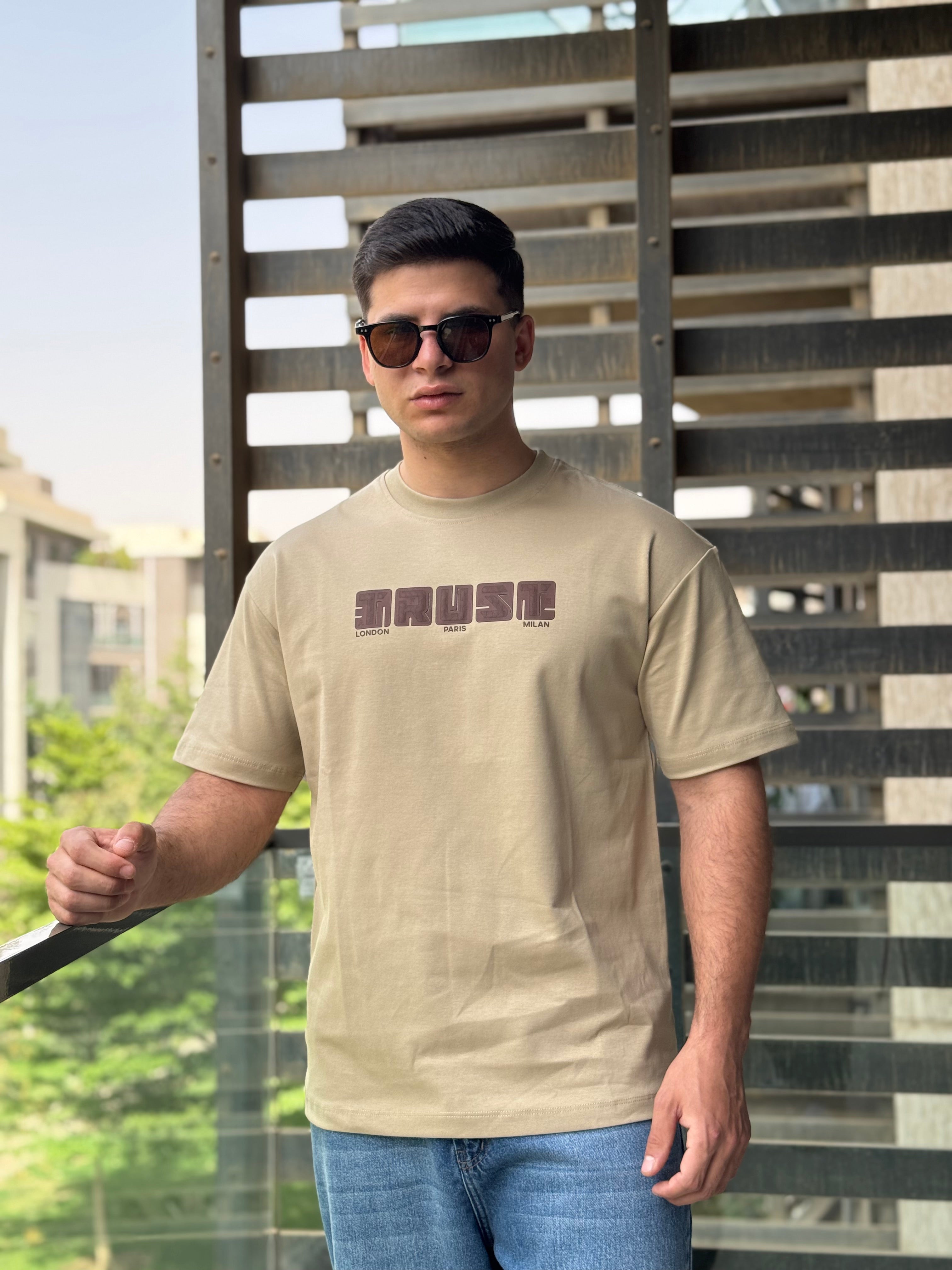 TORINESE "WASSUP LEMON" High-Concept Line-Art Oversize Tee Collection