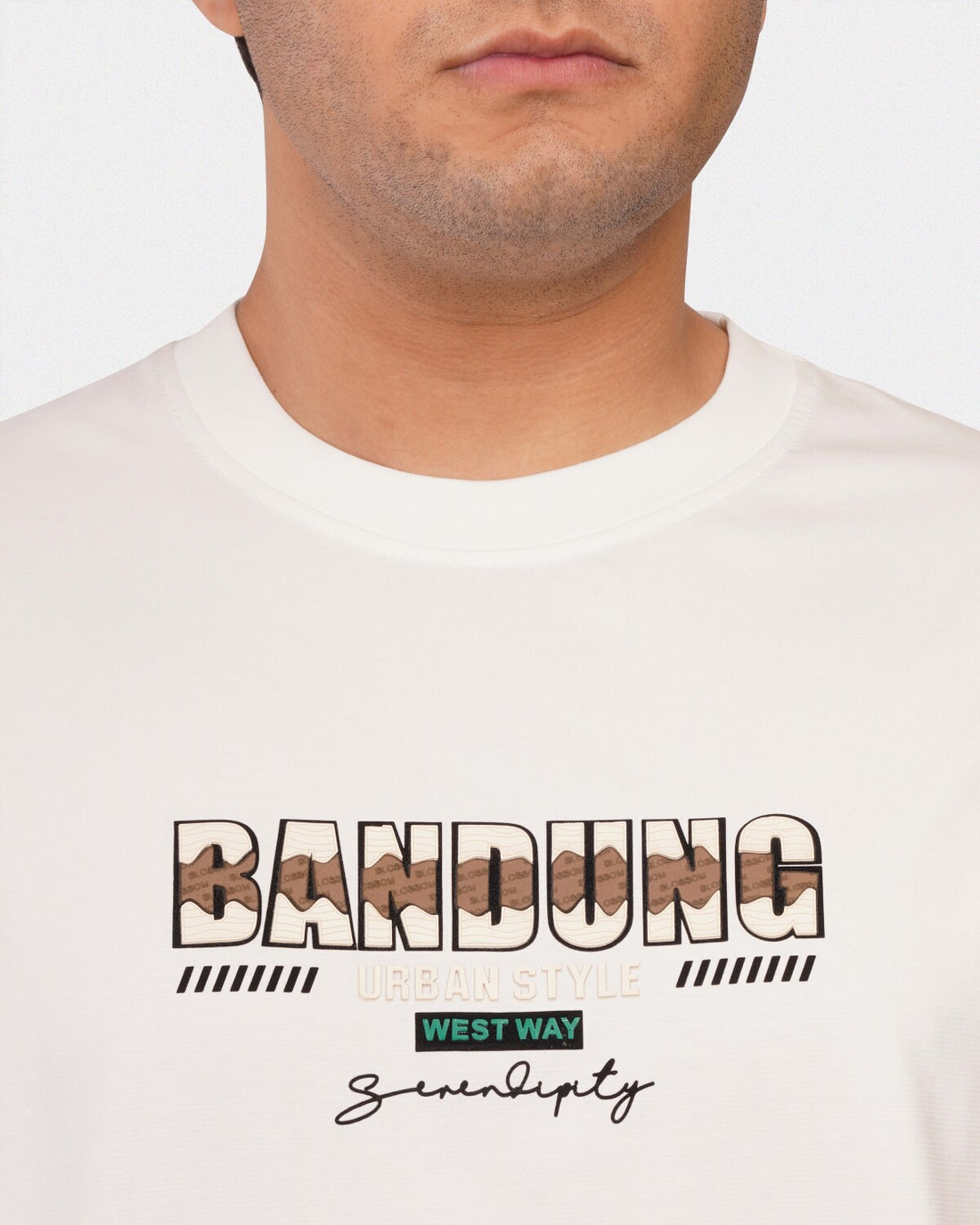 TORINESE "Bandung Ivory" Graphic Oversize