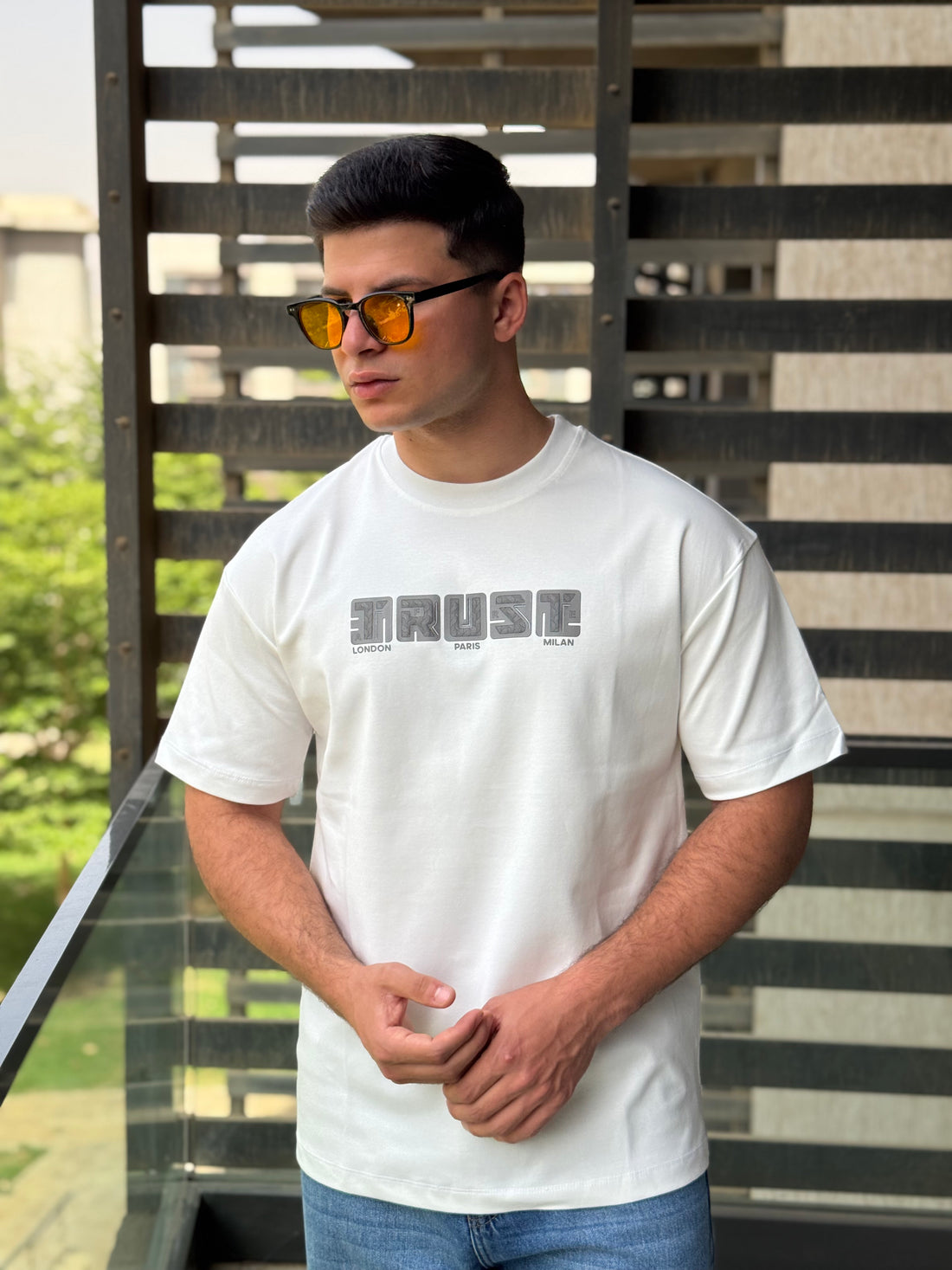 TORINESE "WASSUP LEMON" High-Concept Line-Art Oversize Tee Collection